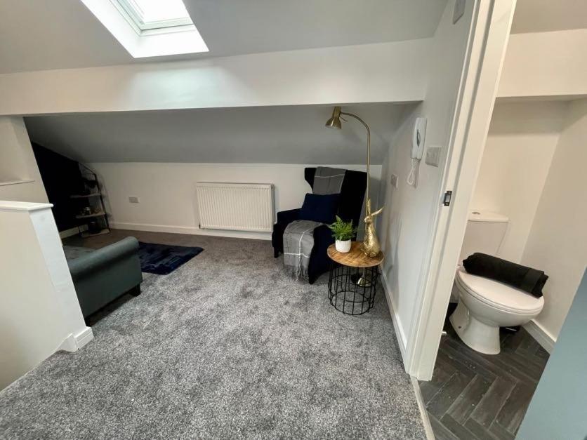 Boutique 5 Bed Home On Birdwell Road - Free Parking Sheffield Exteriör bild