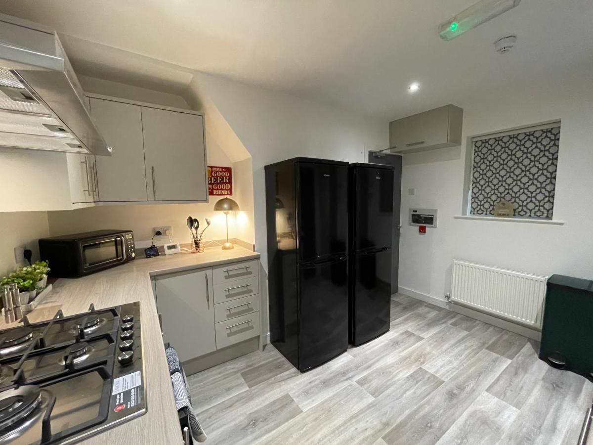 Boutique 5 Bed Home On Birdwell Road - Free Parking Sheffield Exteriör bild