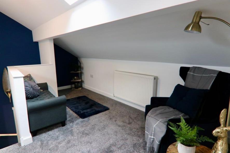 Boutique 5 Bed Home On Birdwell Road - Free Parking Sheffield Exteriör bild